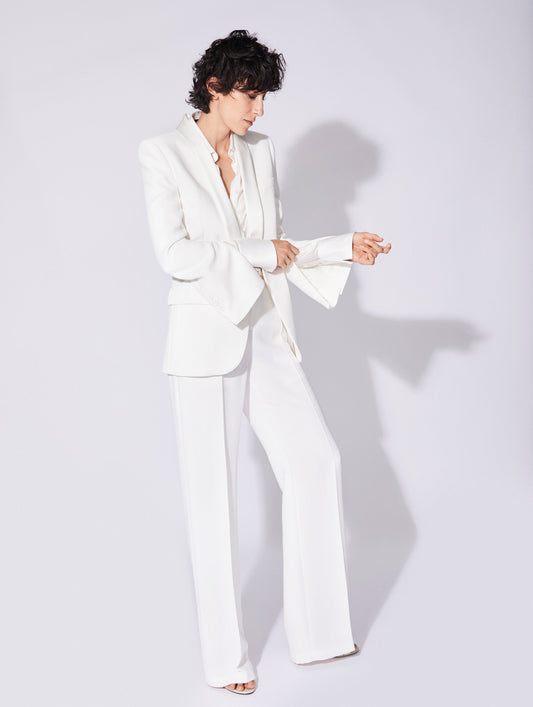 White crepe fitted suit jacket with satin collar