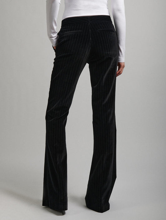 Pantalon de costume coupe bootleg en velours rayé
