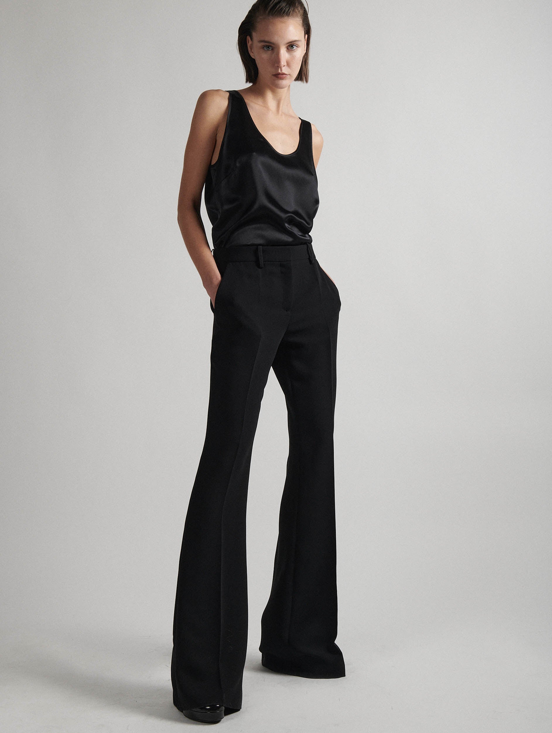 Pantalon crepe noir femme sale