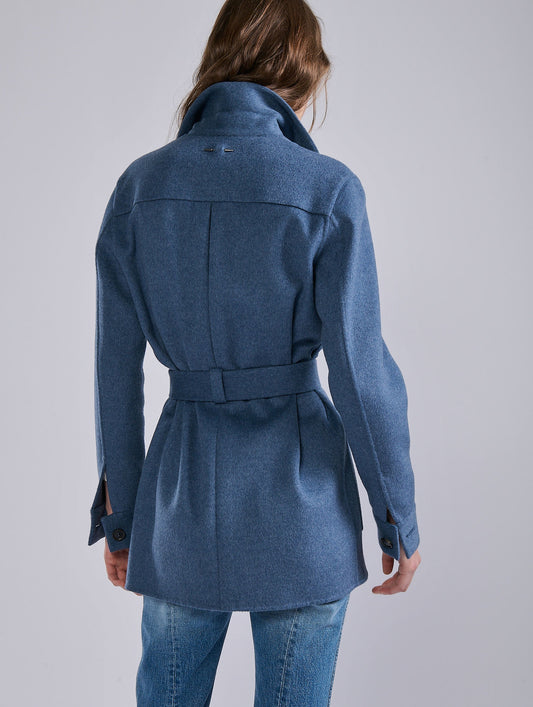 Veste ceinturée en double face laine cachemire bleu
