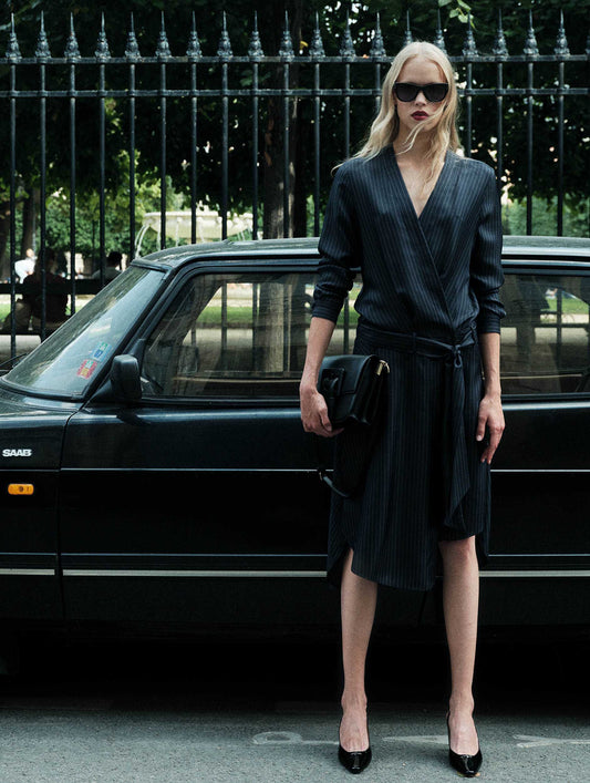 Robe en twill de soie imprimé rayures tennis