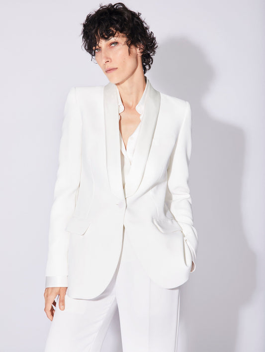 White crepe fitted suit jacket with satin collar