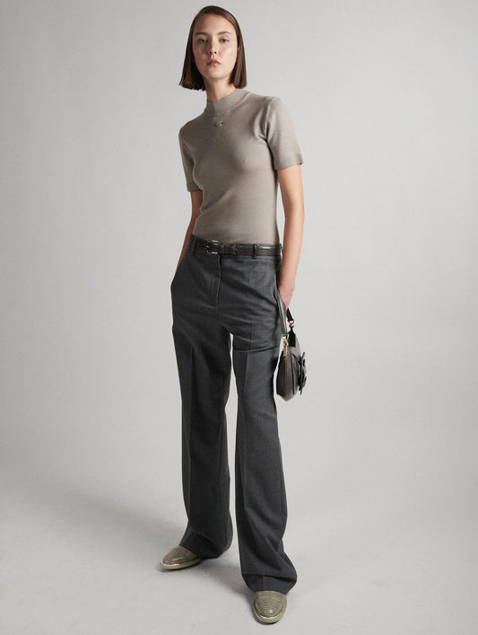 Pantalon taille basse en gabardine de laine gris