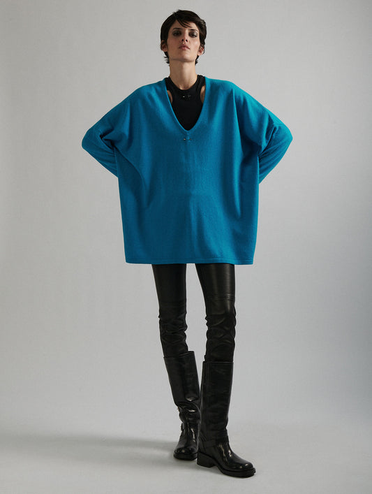 Turquoise loose V-neck wool and cashmere sweater