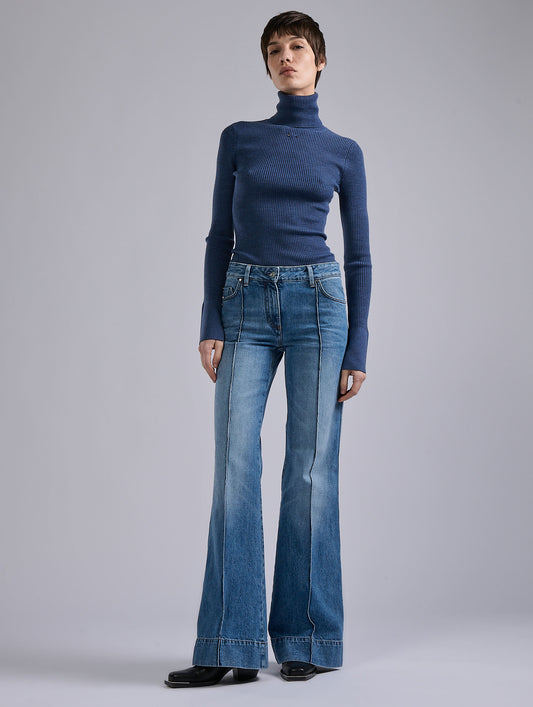 Jean flare en denim bleu