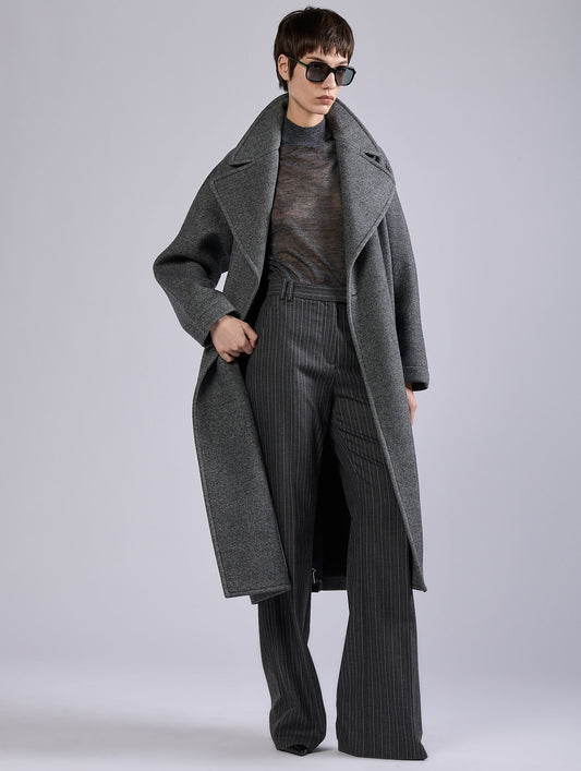 Manteau ceinturé en double twill diagonale gris