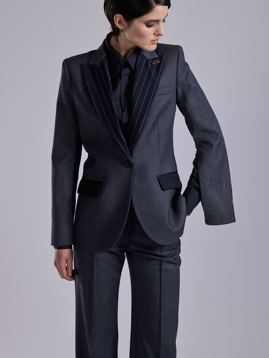Mix materials fitted jacket