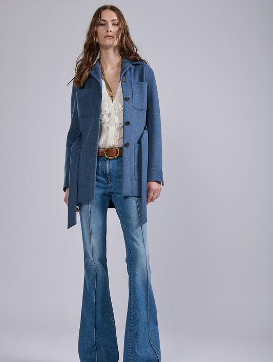 Veste ceinturée en double face laine cachemire bleu