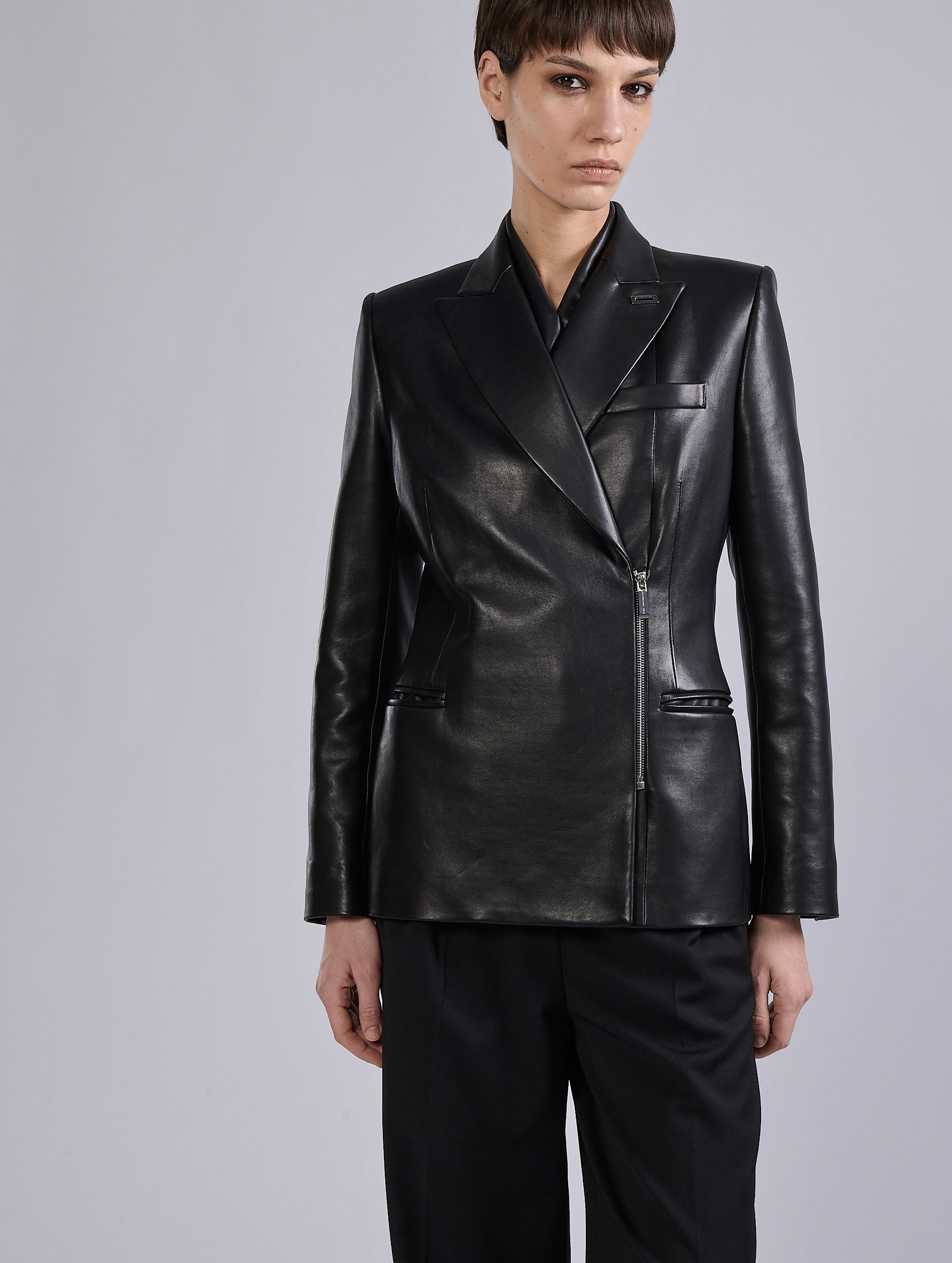 Women Ready-to-wear | Black plongé leather jacket | Barbara Bui