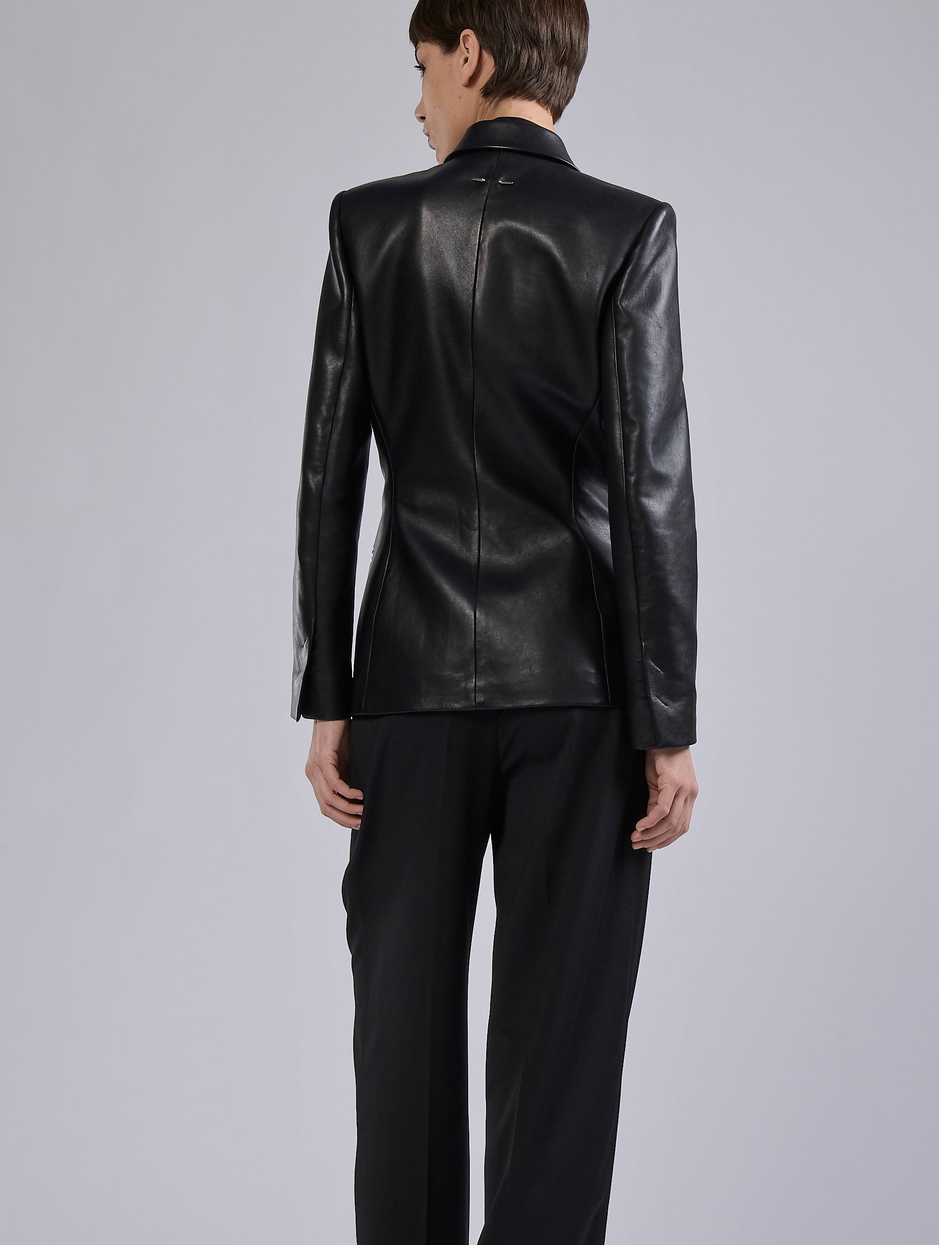 Women Ready-to-wear | Black plongé leather jacket | Barbara Bui