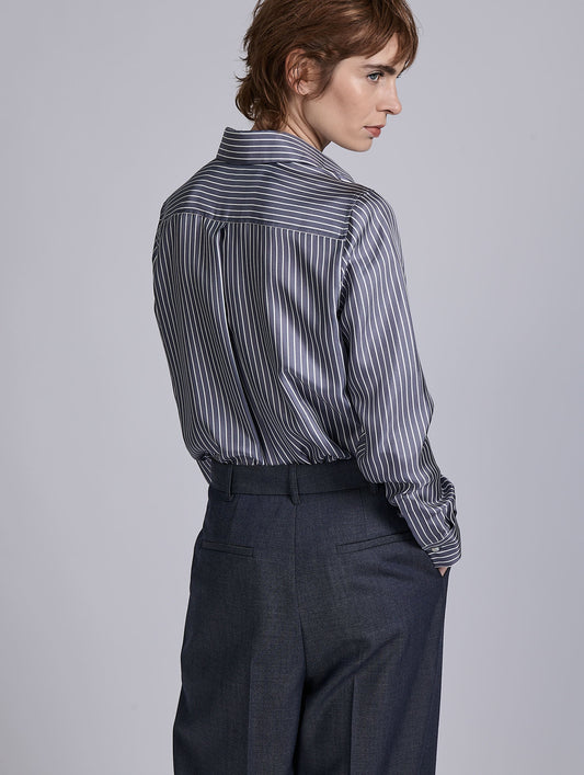 Chemise en twill de soie à rayure pékinée