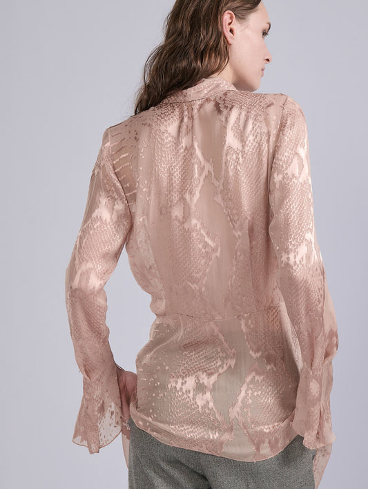 Blouse en satin dévoré motif python blush