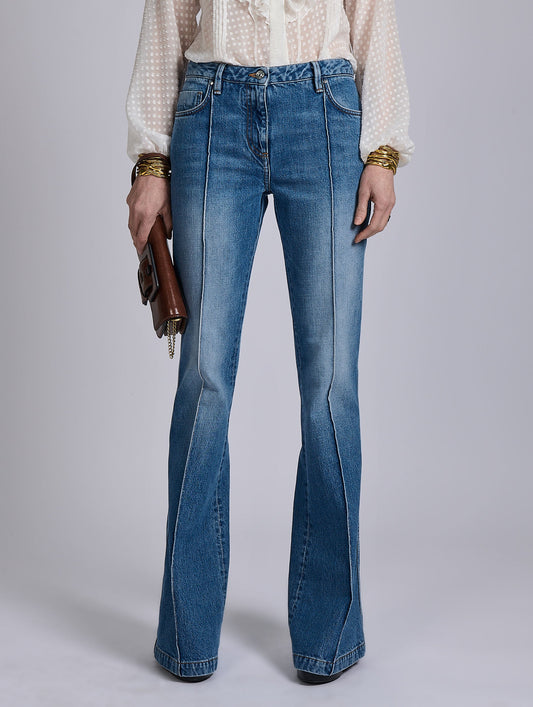 Jean bootleg en denim bleu