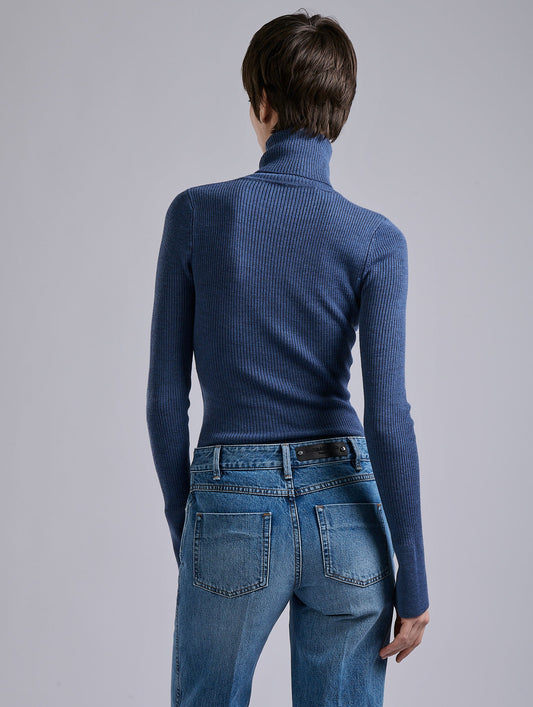 Pull à col roulé en maille mérinos bleu