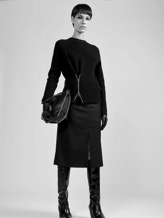 Zipped sweater in black ribbed wool