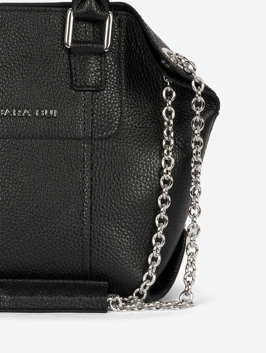 "Little Chamallow" bag in black leather
