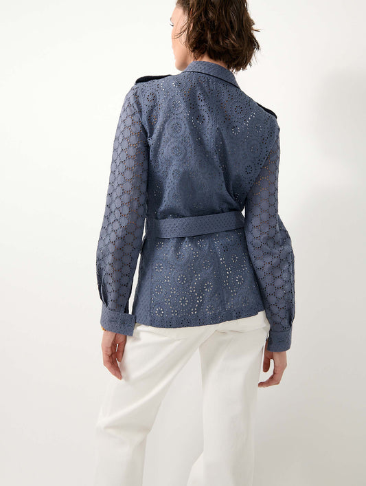 Saharienne en broderie anglaise bleu denim
