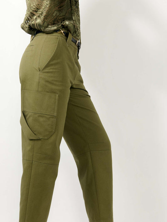 Pantalon cargo en gabardine de coton kaki