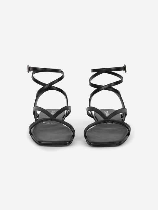 Sandales à fines brides en cuir noir