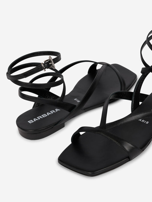 Sandales à fines brides en cuir noir