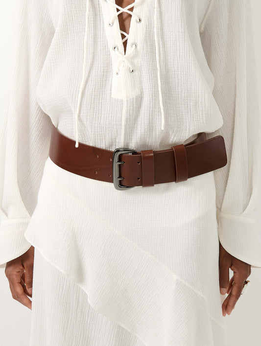 Chestnut-brown leather belt