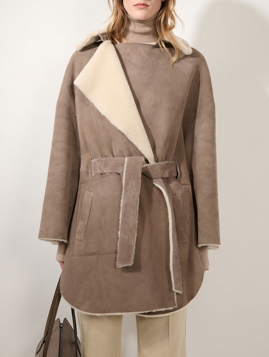 Manteau en peau lainée réversible taupe