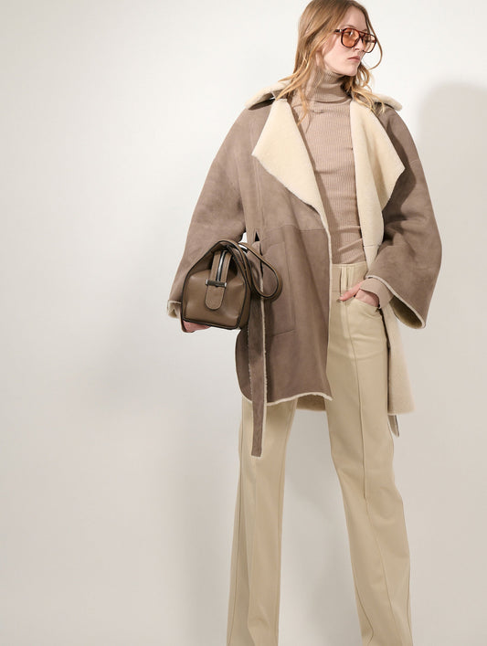 Manteau en peau lainée réversible taupe