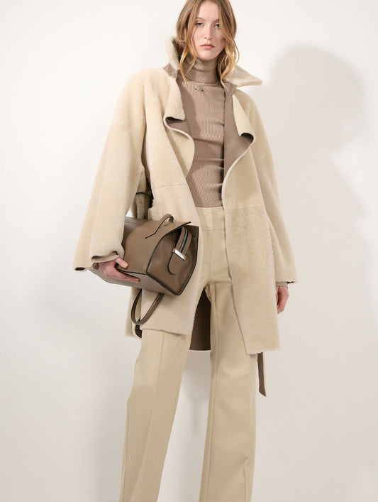 Manteau en peau lainée réversible taupe