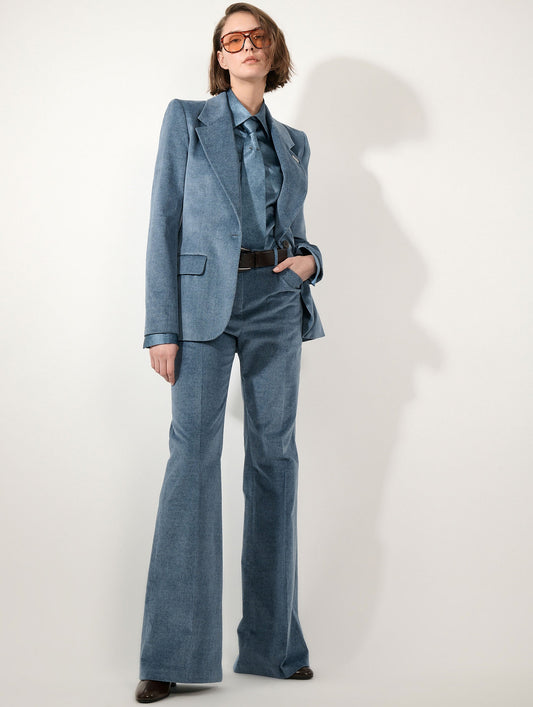 Veste cintrée en velours bleu stoné