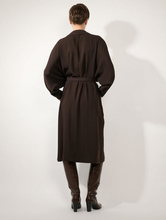 Robe ceinturée en crepe fluide moka
