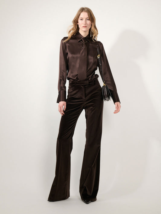 Chemise lavallière en satin de soie moka