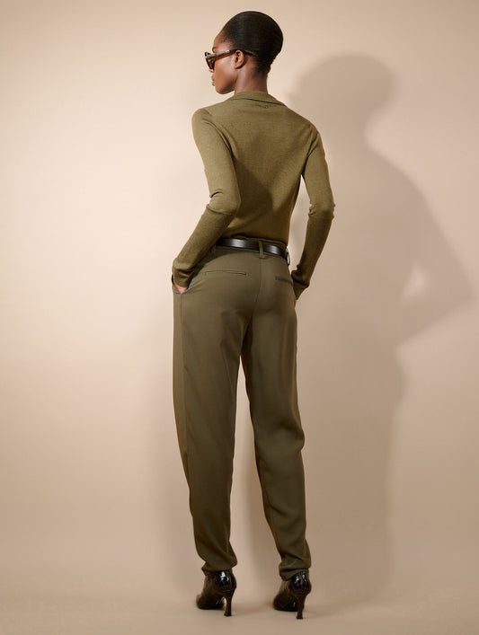 Pantalon à plis en crepe fluide vert mousse