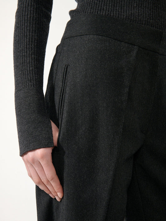 Anthracite grey herringbone pleated trousers