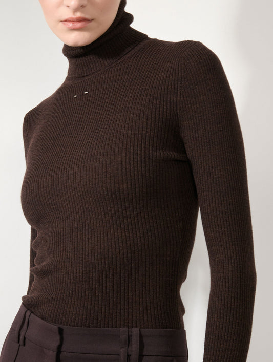 Pull à col roulé en maille mérinos marron