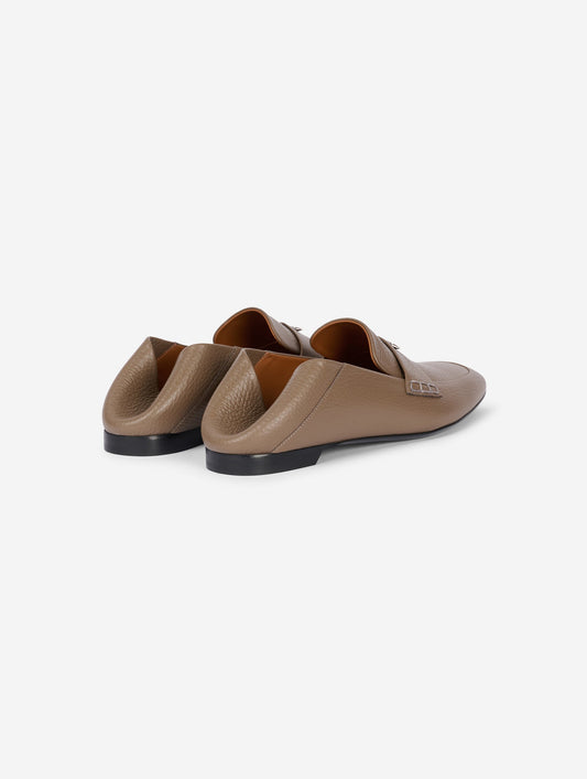 Mocassins à dos ouvert en cuir taupe
