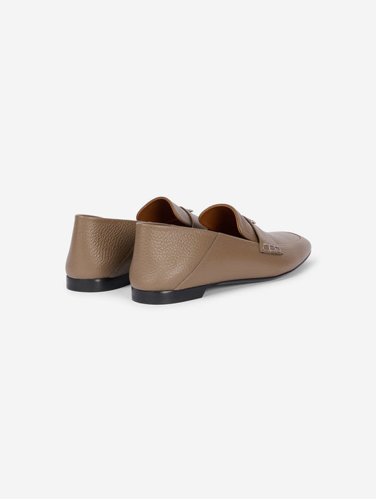 Mocassins à dos ouvert en cuir taupe
