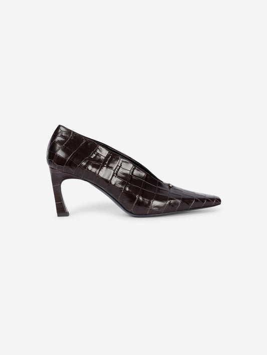 Brown embossed leather comma-heel pumps
