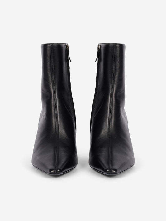 Boots zippés talon virgule en cuir noir
