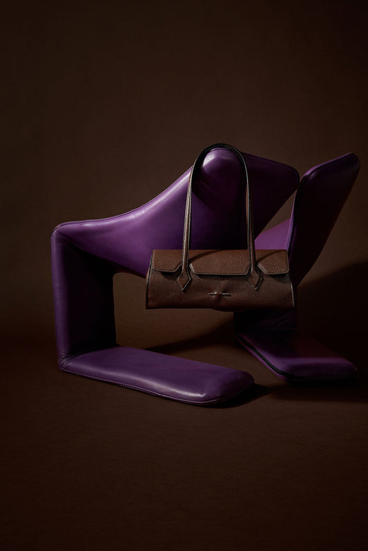 "One B." bag in brown leather