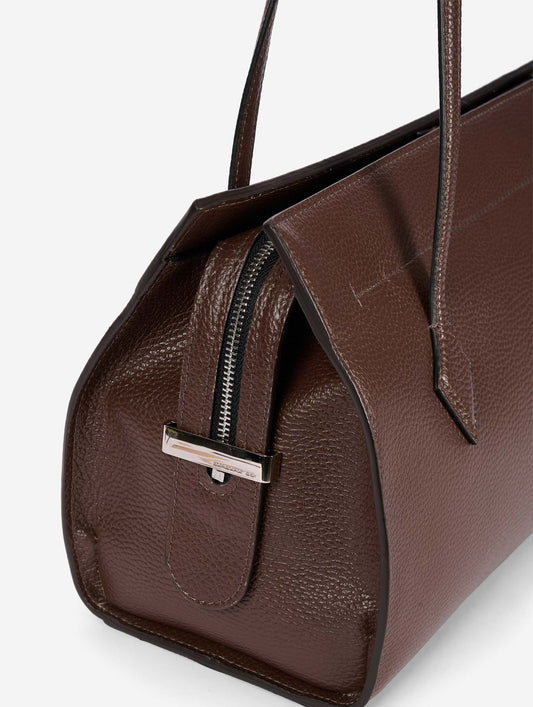 "To B." bag in brown leather