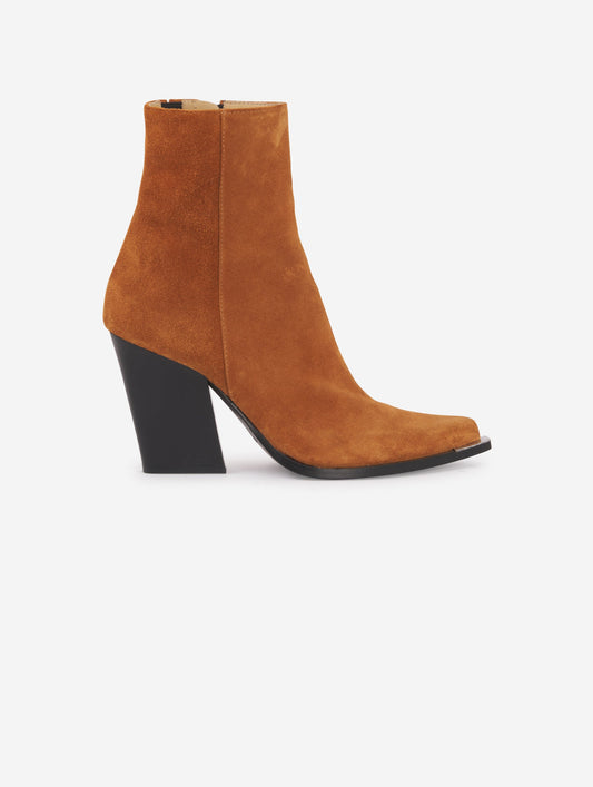 High heel caramel leather boots